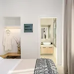 The Old Distillery - Premium Apartment