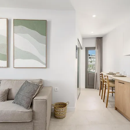The Old Distillery - Premium Apartamento