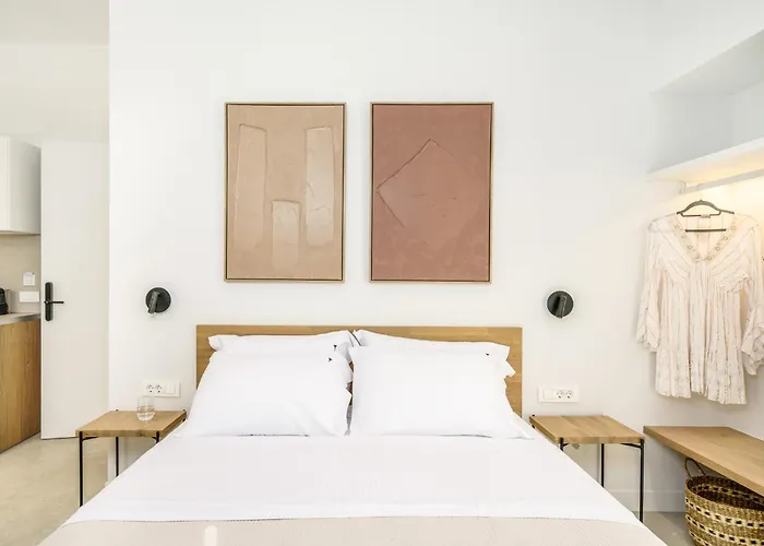 The Old Distillery - Premium Apartment