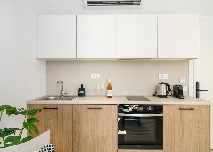 The Old Distillery - Premium *